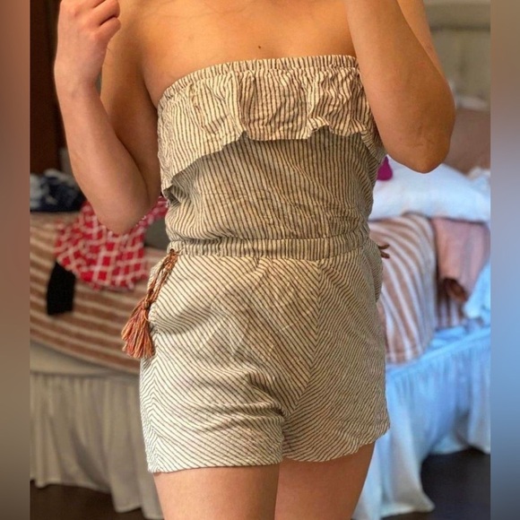 August Winds Striped Romper - Picture 1 of 3